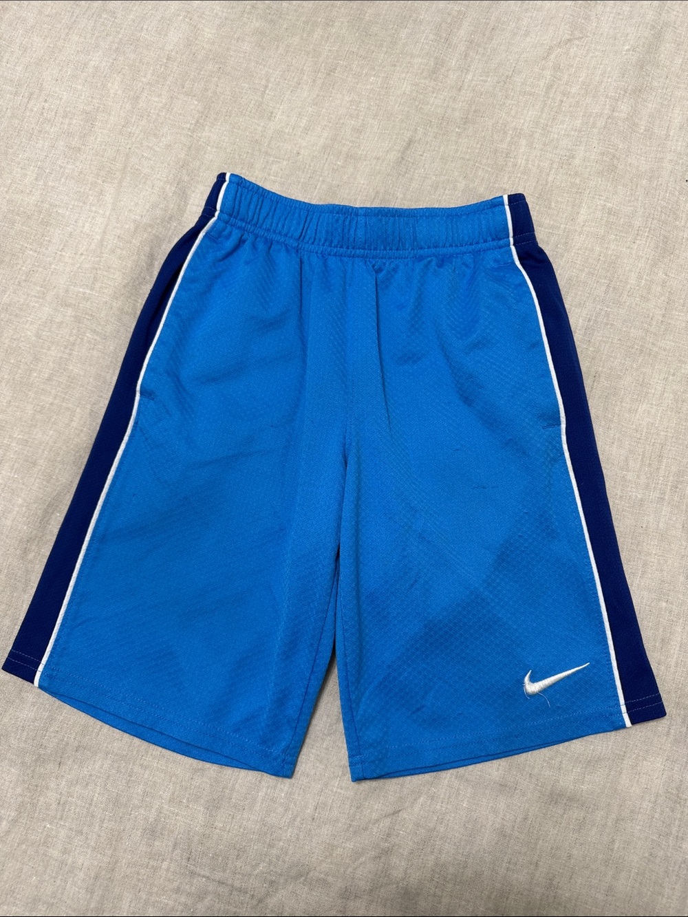 Nike dri fit size small